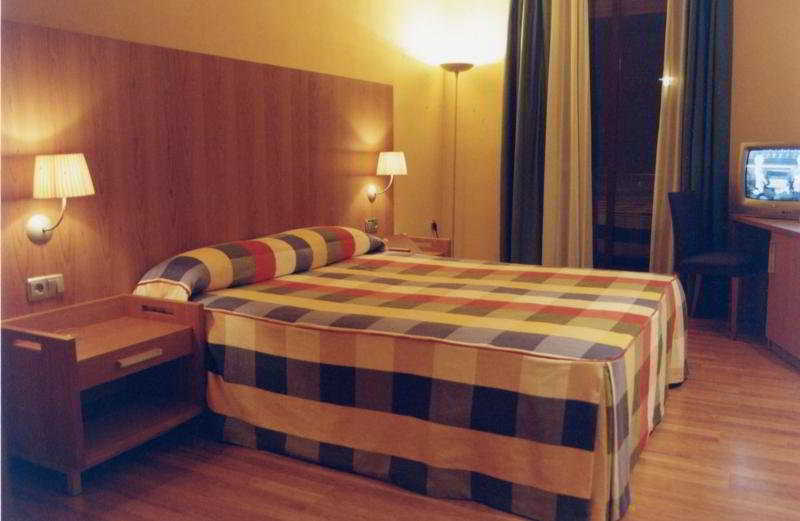 Hotel Cear Juan Carlos I Granada Exterior foto